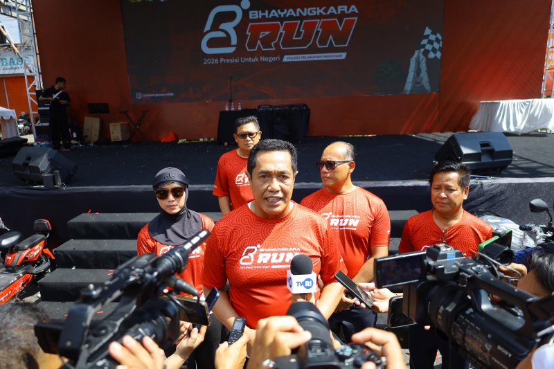 Semarak Bhayangkara ke-80, Polda Sulsel Gelar Olahraga Bersama Masyarakat*
